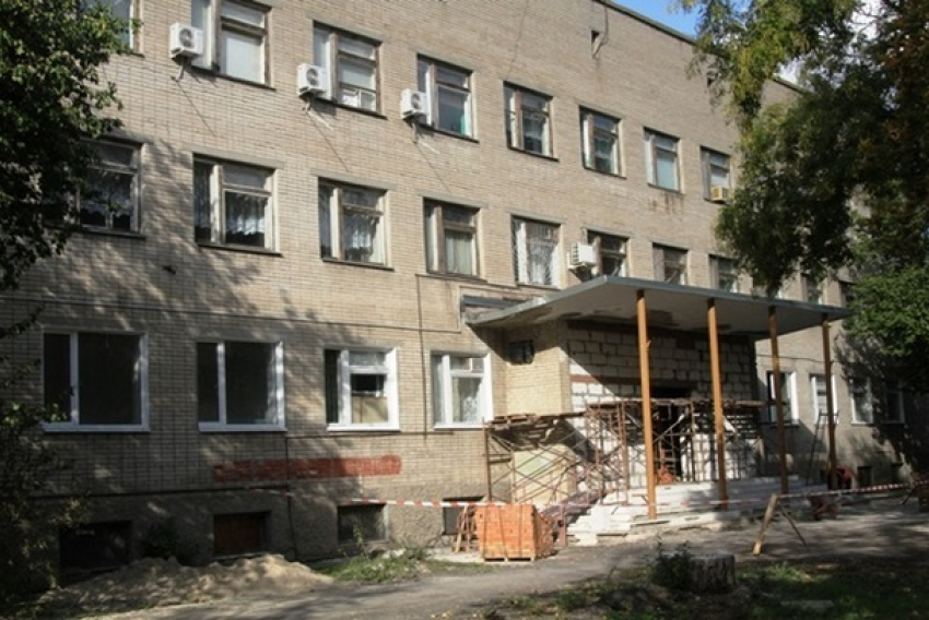 В Новочеркасске ремонт больницы в микрорайоне Донском отложили еще на два года