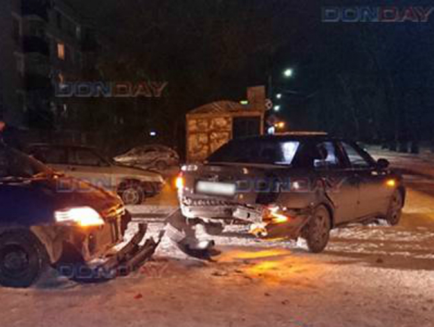 Три автомобиля пострадали в ДТП на улице Заводской в Новочеркасске