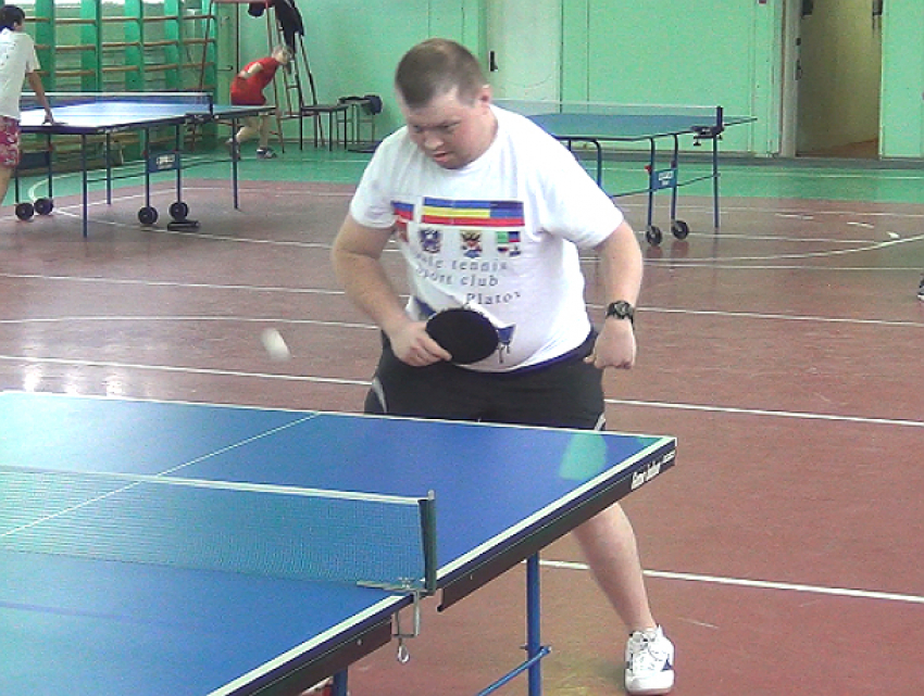 Житель Новочеркасска выиграл чемпионат по настольному теннису среди спортсменов-инвалидов