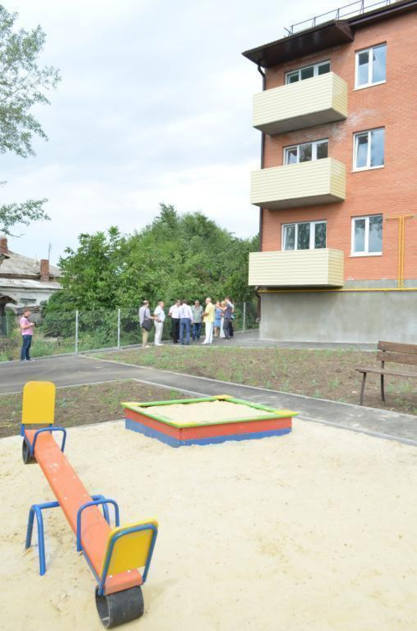 Дети-сироты из Новочеркасска получат новые квартиры