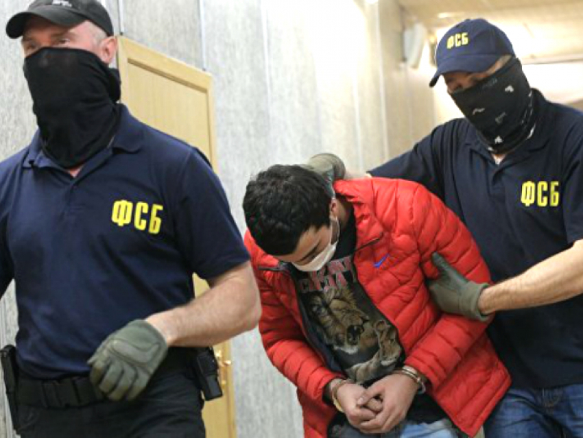 Готовящих теракт мужчин с тротиловыми шашками схватили в Новочеркасске