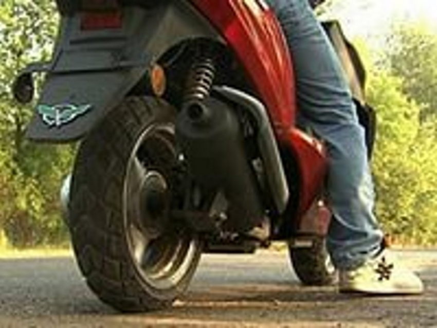 В Новочеркасске 19-летний парень угнал скутер