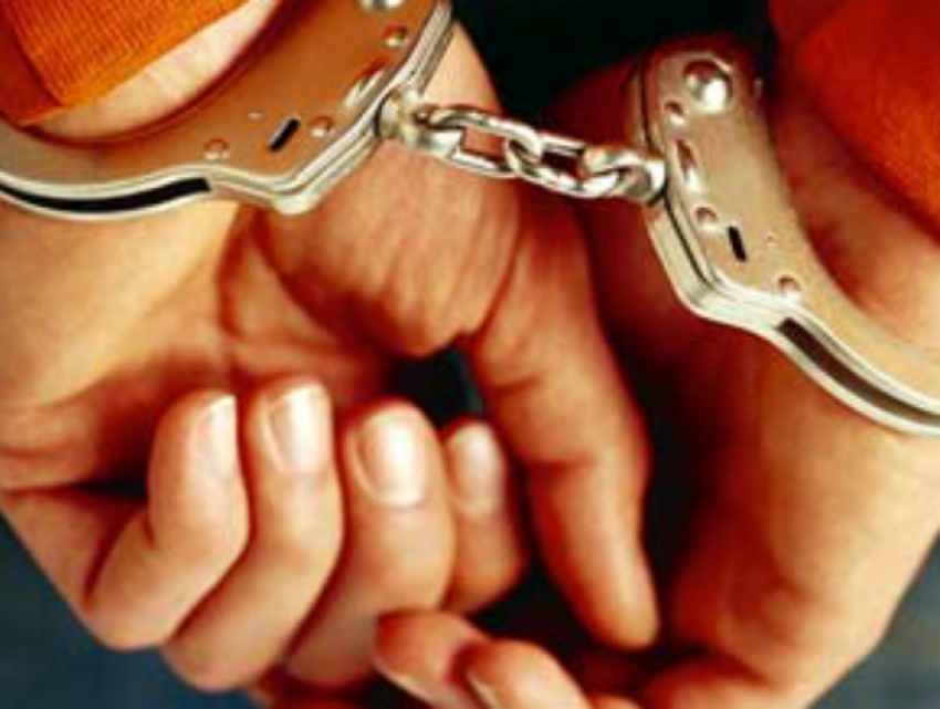 Банду торговавших наркотиками из Китая дилеров задержали в Новочеркасске