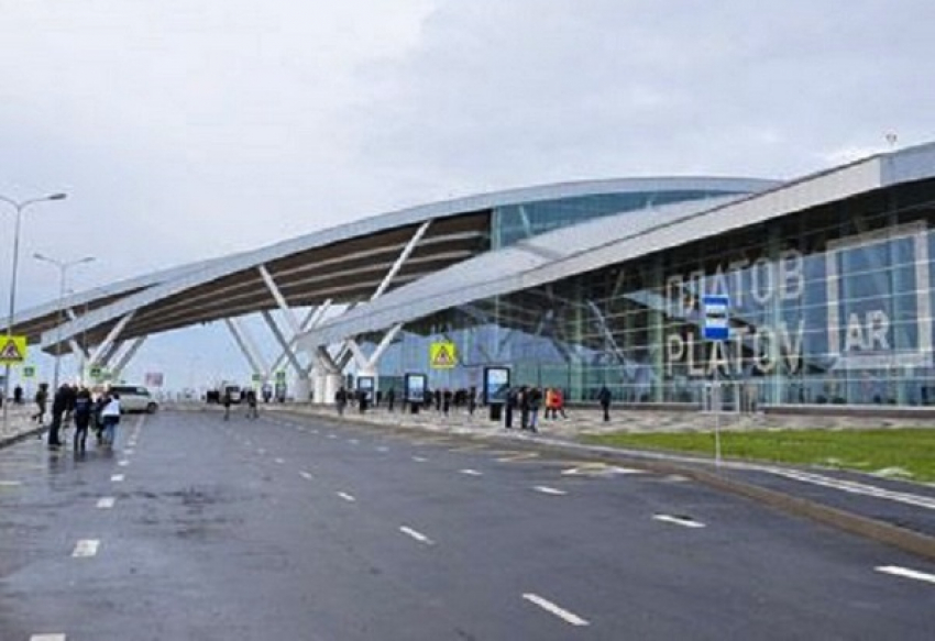 Мужчина заявил о краже 6 миллионов рублей в аэропорту около Новочеркасска