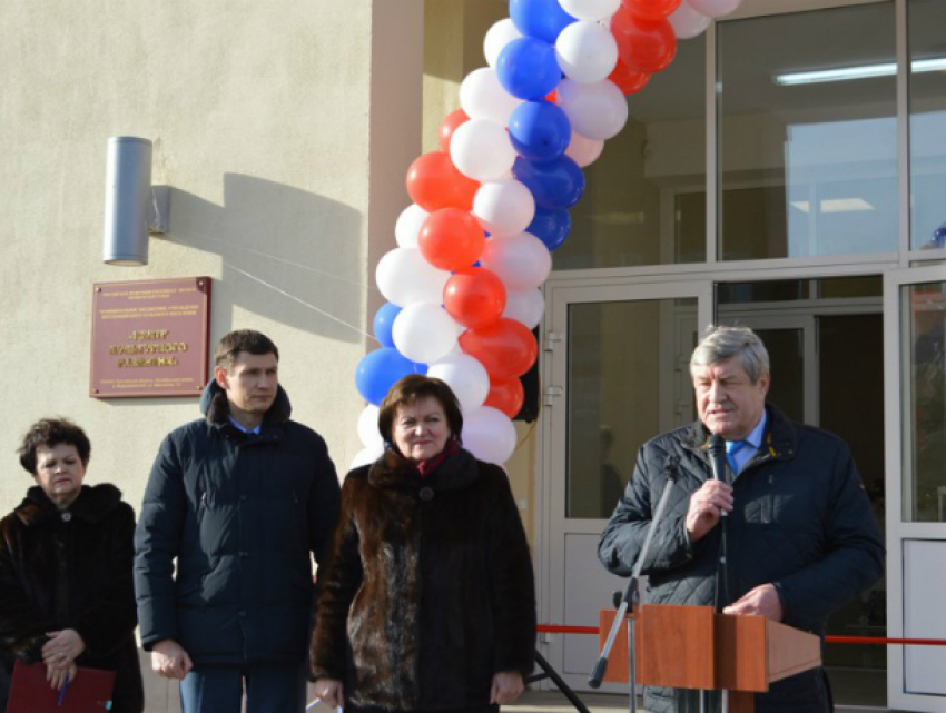 Центр для талантливых и одаренных детей открыли в поселке Персиановском под Новочеркасском