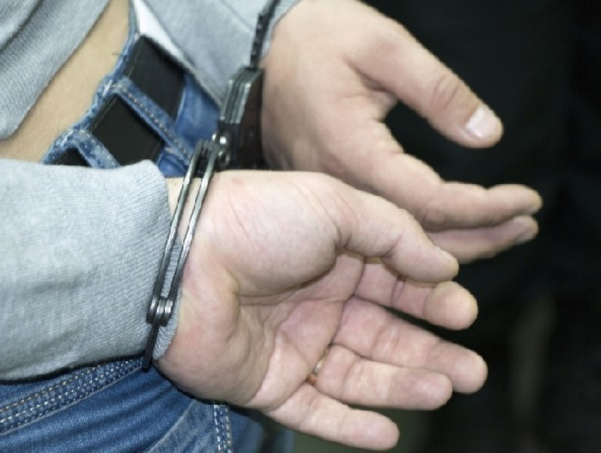Девушка обратилась в новочеркасскую полицию с заявлением о групповом изнасиловании