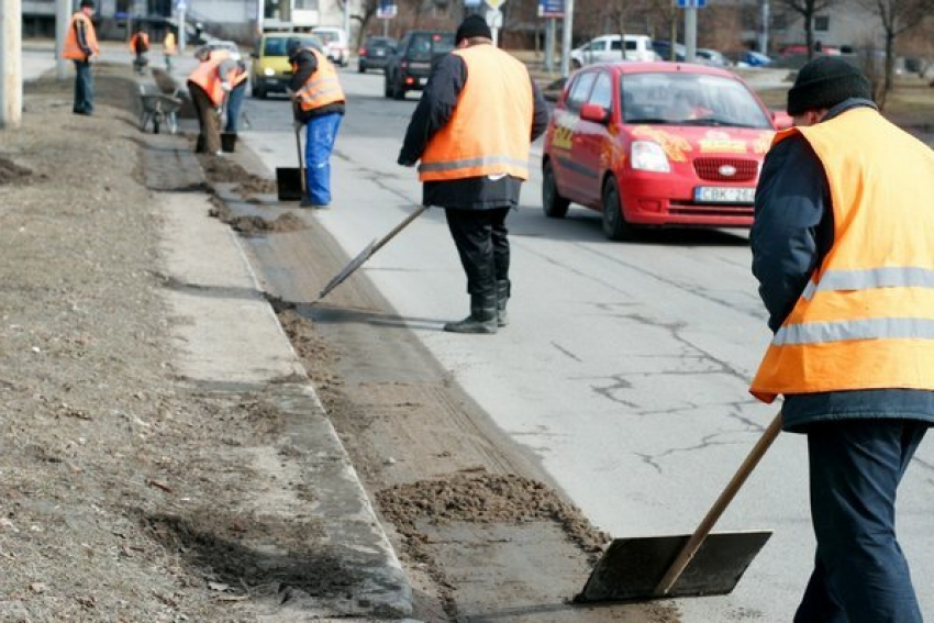 Новочеркасских депутатов возмутил несправедливый подход к чистоте городских территорий