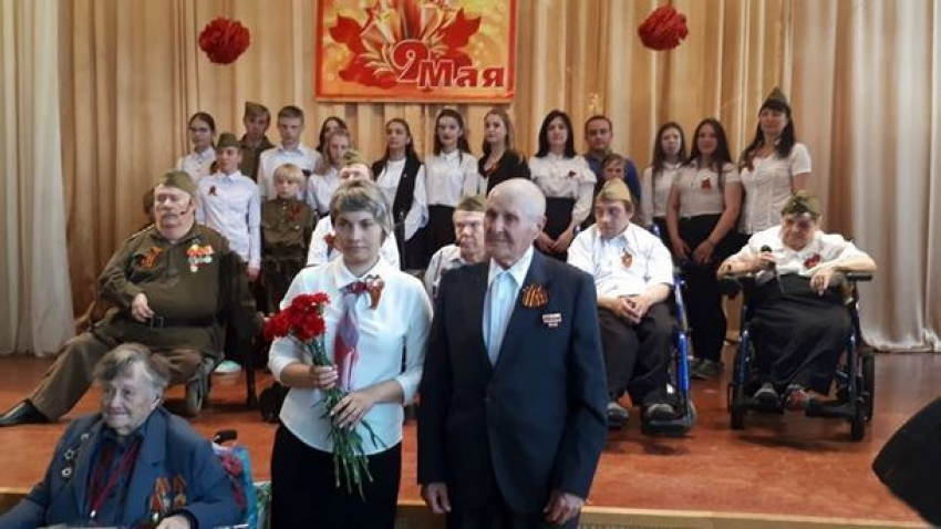 В Новочеркасском доме-интернате для престарелых и инвалидов чествовали ветеранов и детей ВОВ