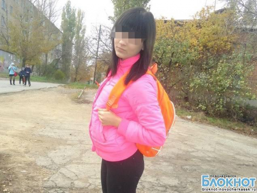 Новочеркасскую школьницу поставили на учет в ПДН за драку во дворе школы