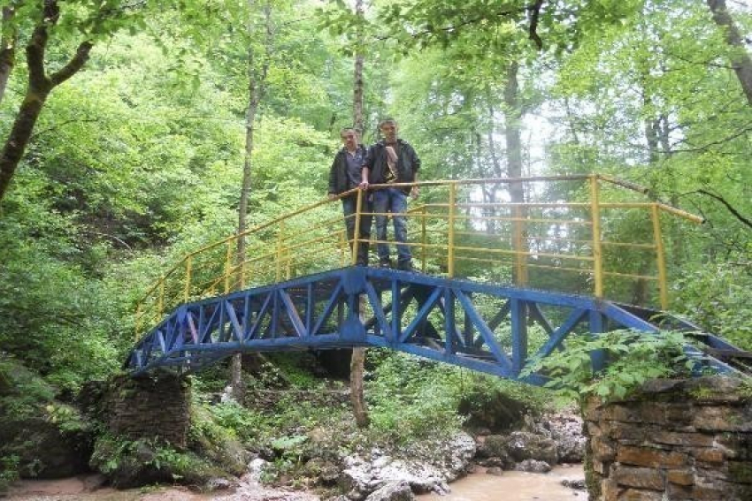 Три пары близнецов из Новочеркасска проходят срочную службу 
