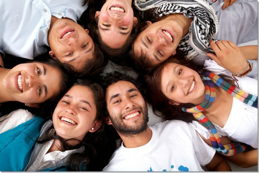 В Новочеркасск в День молодежи выступит группа «Очень красивые»