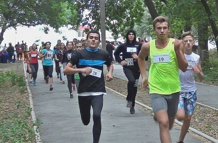 Студент ЮРГПУ имени Платова пробежал 10 километров за 34 минуты