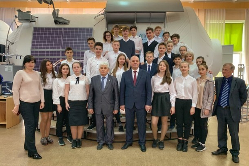 Победители школьной олимпиады побывали в Новочеркасском космопарке «Селен»