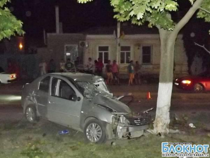 В Новочеркасске «Рено Логан» врезался в дерево, водитель погиб на месте