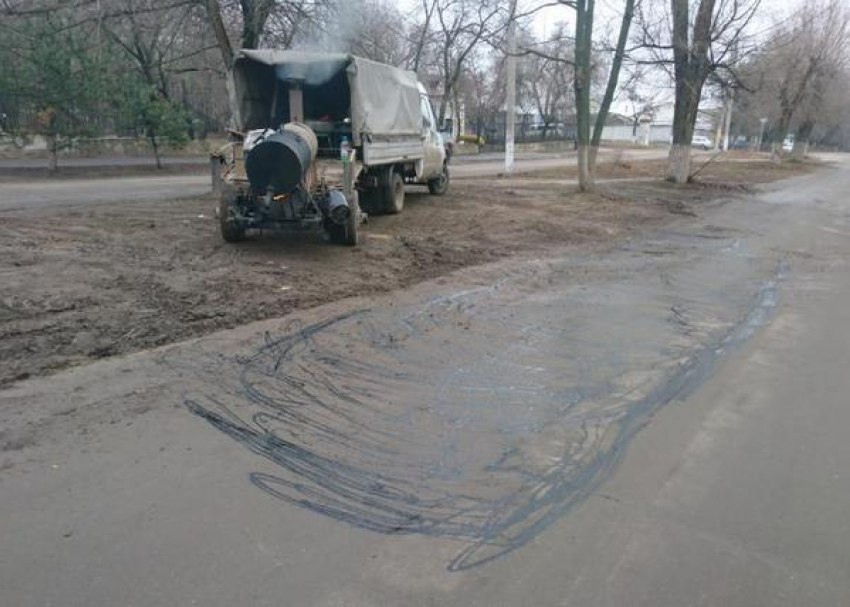 Власти Новочеркасска отказались платить за некачественный ямочный ремонт