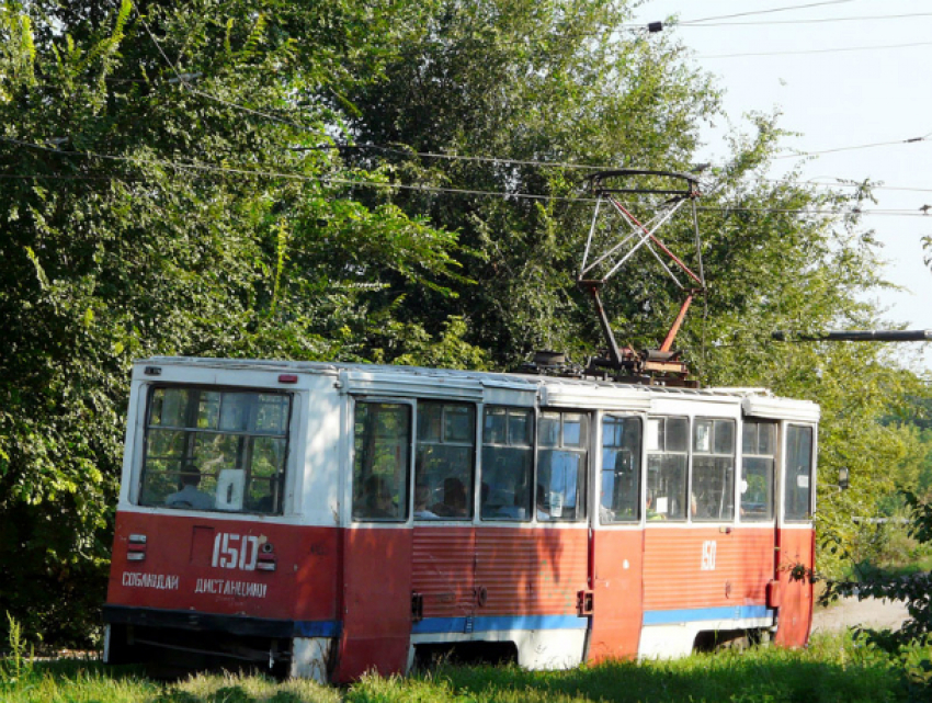 В Новочеркасске остановлено движение трамвая по маршруту №1