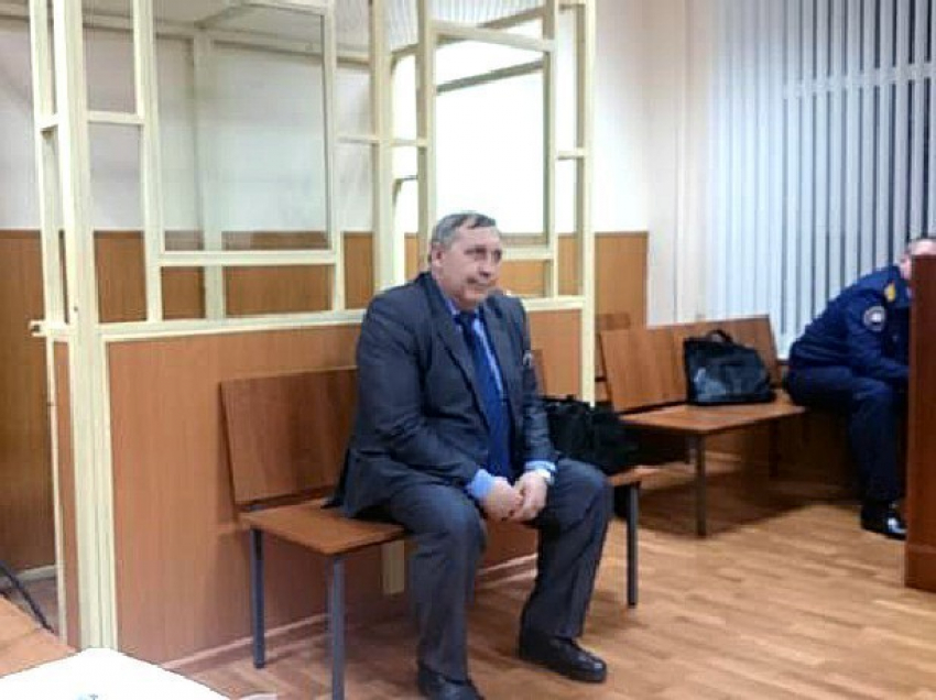 Отстраненный от должности начальник департамента строительства вернулся в администрацию Новочеркасска