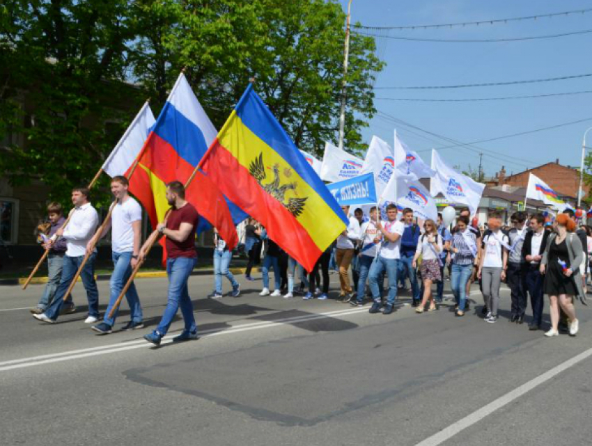 Более пяти тысяч человек отметили «замечательный» и «теплый» Первомай в Новочеркасске