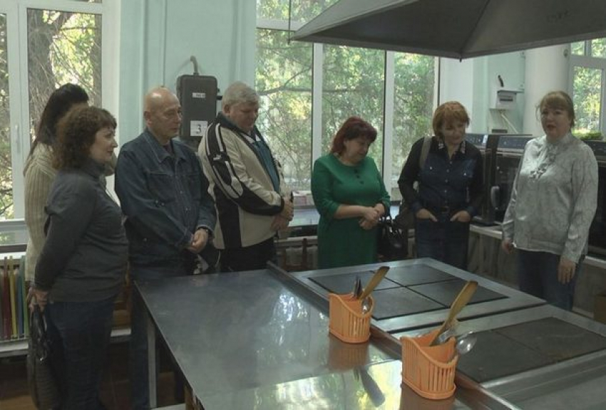 В Новочеркасске стартовали бесплатные учебные курсы для тех, кому за пятьдесят