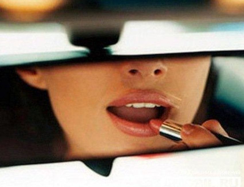 В Новочеркасске девушка угнала машину и попала в ДТП