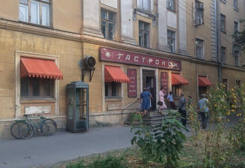 В Новочеркасске для съемок фильма поликлинику превратили в гастроном