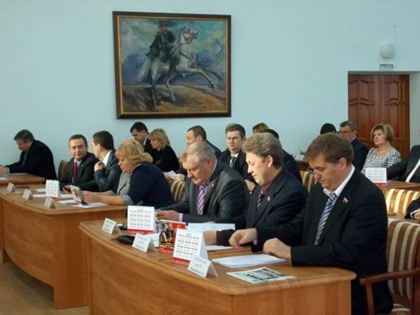 Новочеркасские депутаты разрешили строительство кафе на территории вокзалов