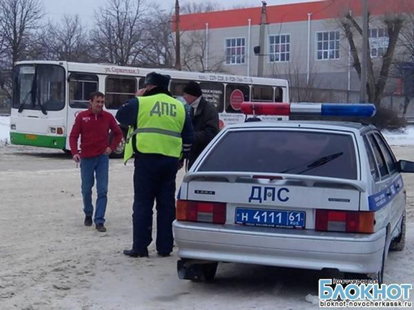В Новочеркасске рейсовый автобус переехал женщину с ребенком