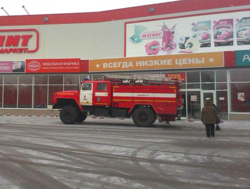 Из-за угрозы взрыва в Новочеркасске эвакуировали посетителей гипермаркета